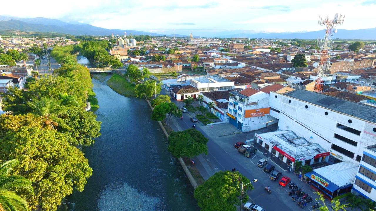 Hotel Cafe Plaza Tuluá Exteriér fotografie